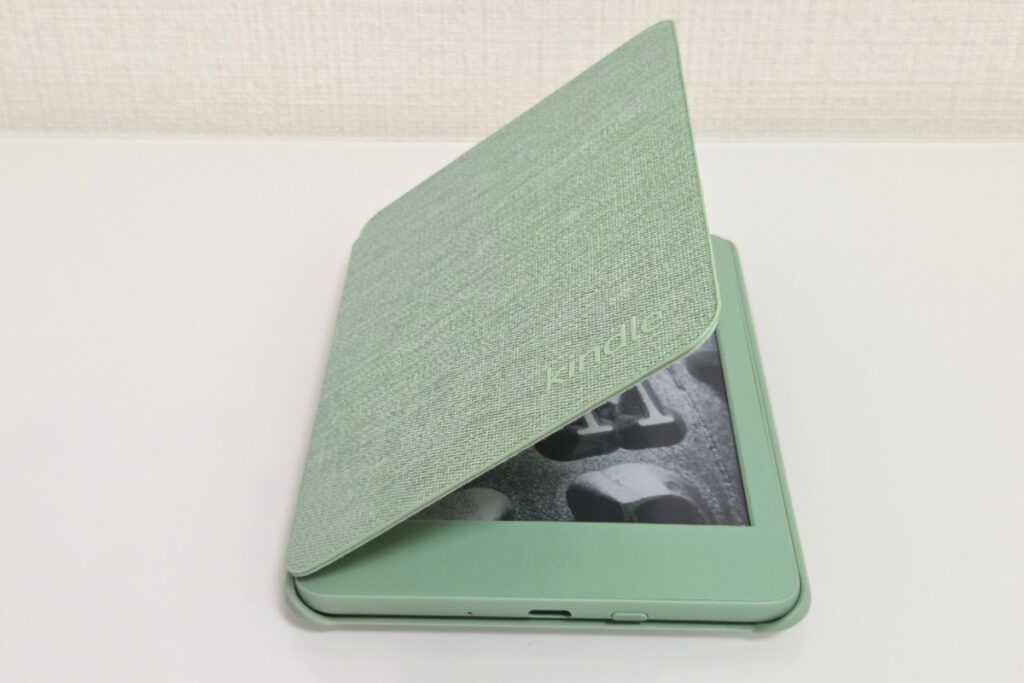 Kindle純正カバーにはオートスリープ/スリープ解除機能があります。